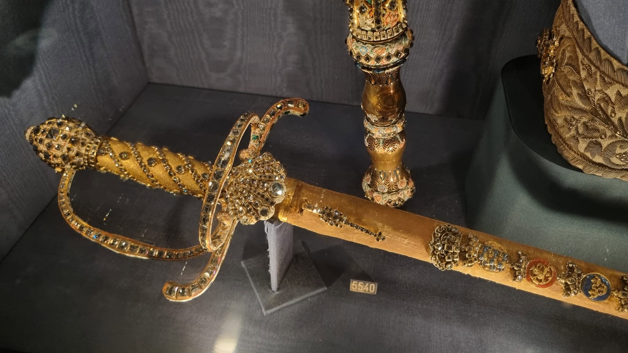 Sabia ceremonială cu numărul de inventar 5540, în tezaurul Rosenborg